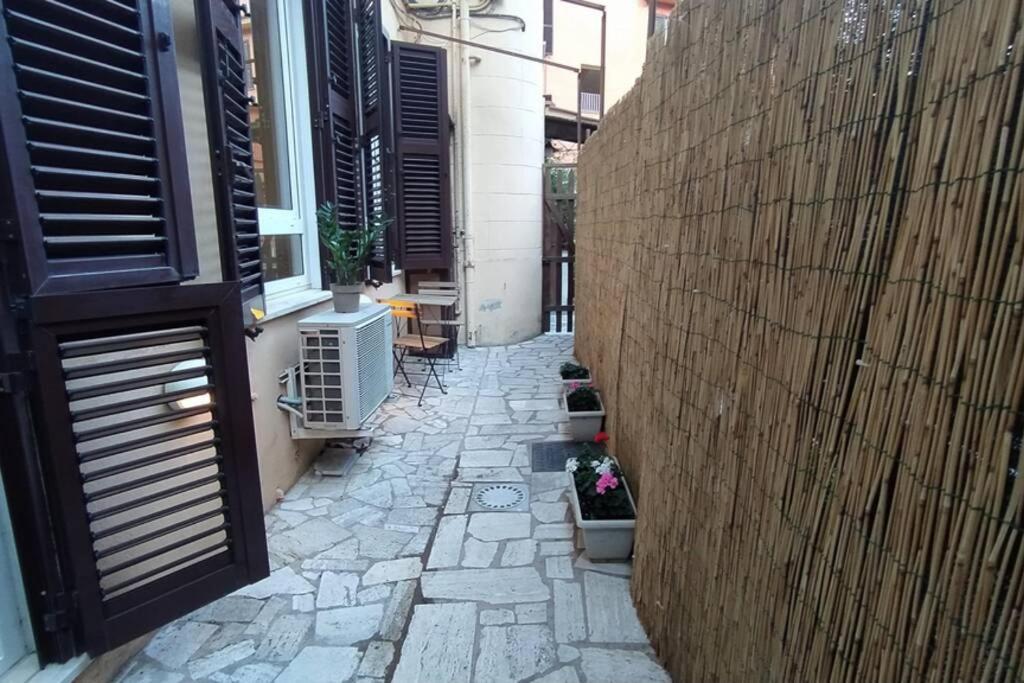 Elegante Open Space Con Vasca Idromassaggio A Trastevere Kültér fotó