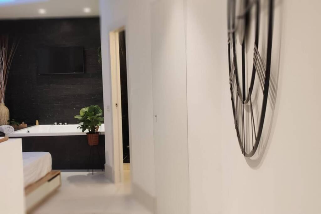 Elegante Open Space Con Vasca Idromassaggio A Trastevere Kültér fotó