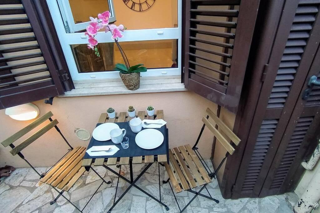 Elegante Open Space Con Vasca Idromassaggio A Trastevere Kültér fotó